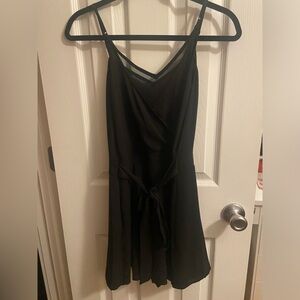 Express black romper, size 6, excellent condition, adjustable straps